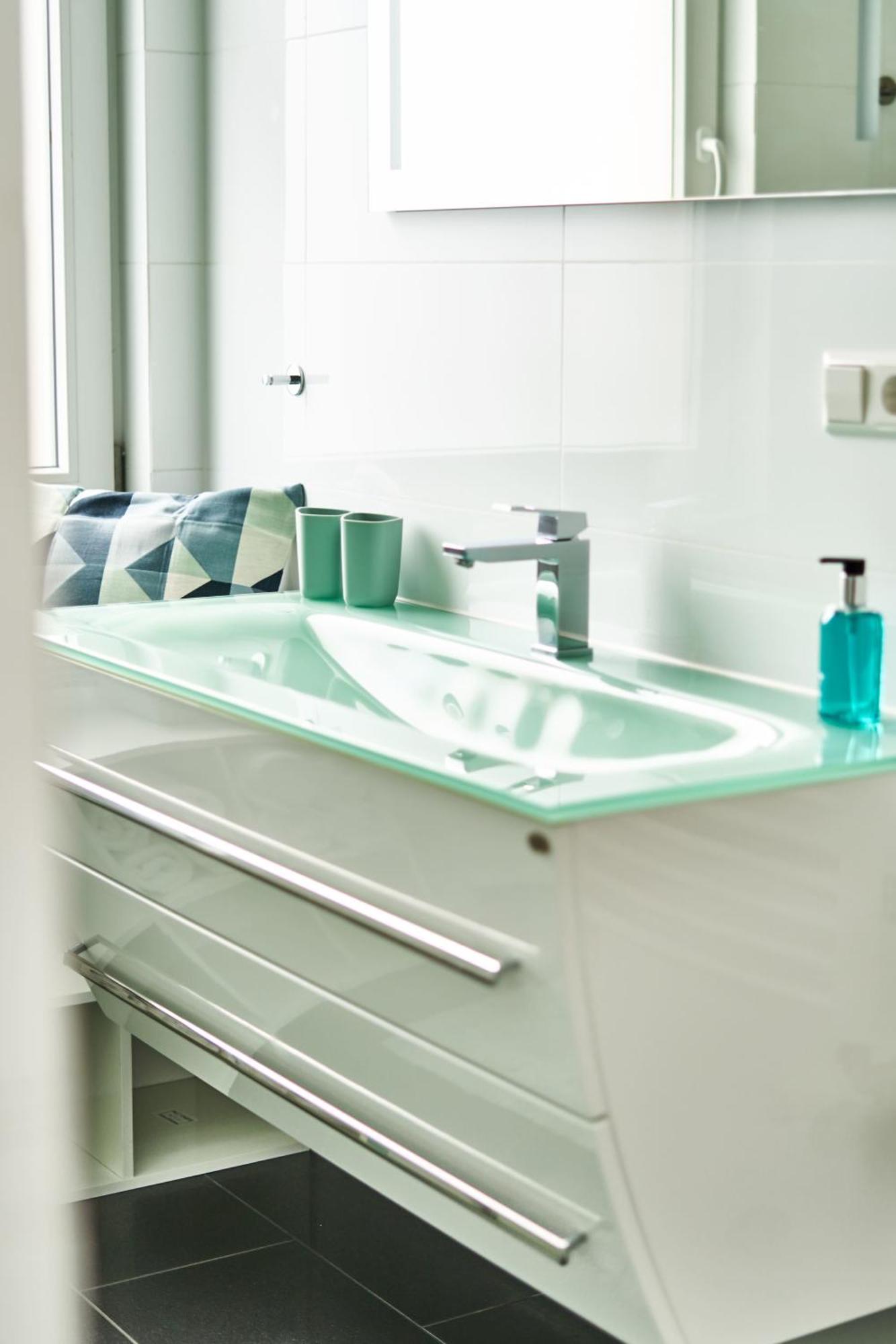 PRIMERA Zimmer mit Gemeinschaftsbad Singen  Exterior foto